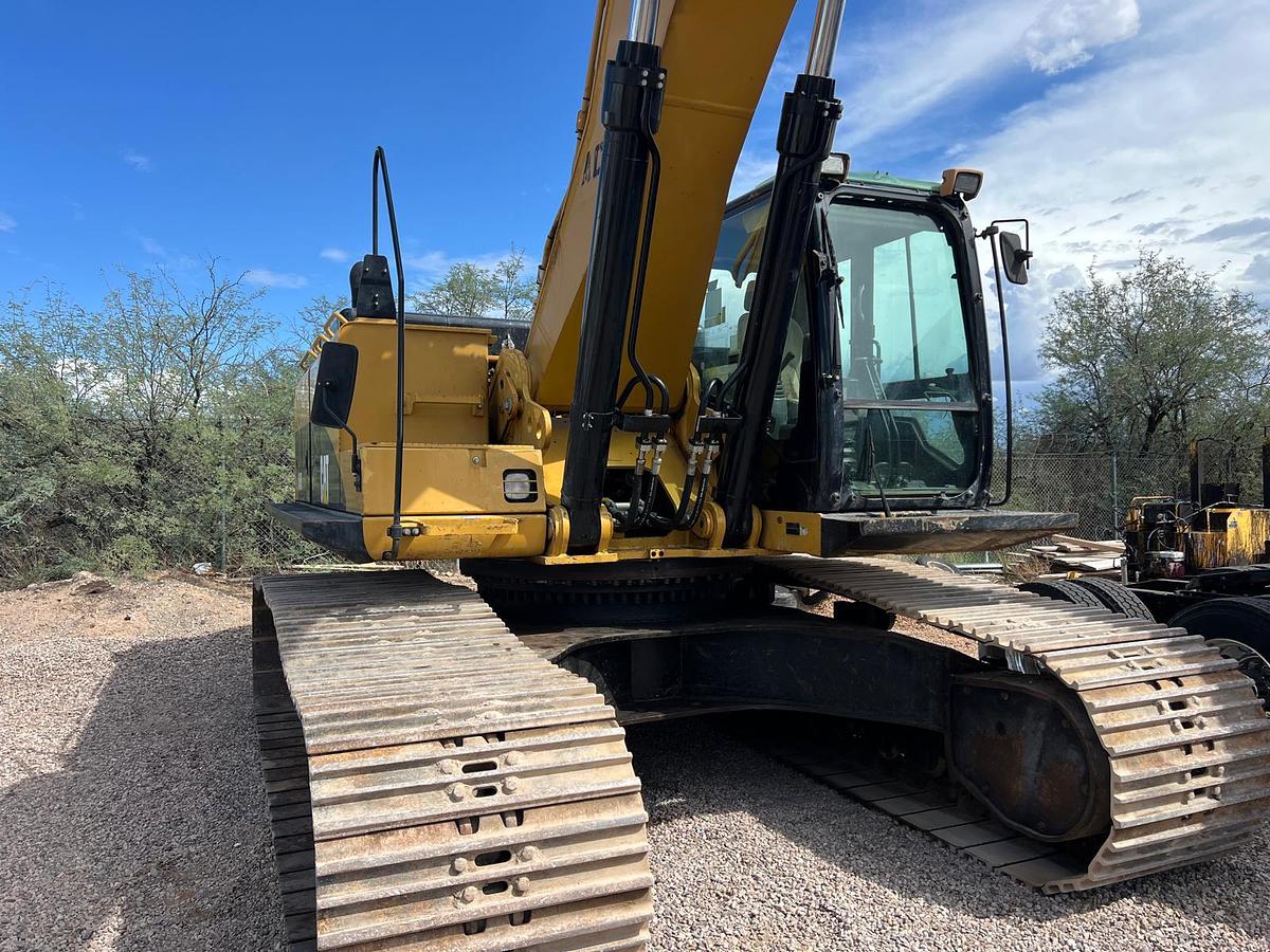 Used 2011 Caterpillar 345D