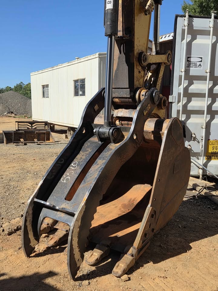 Used 2012 Caterpillar 320D LRR