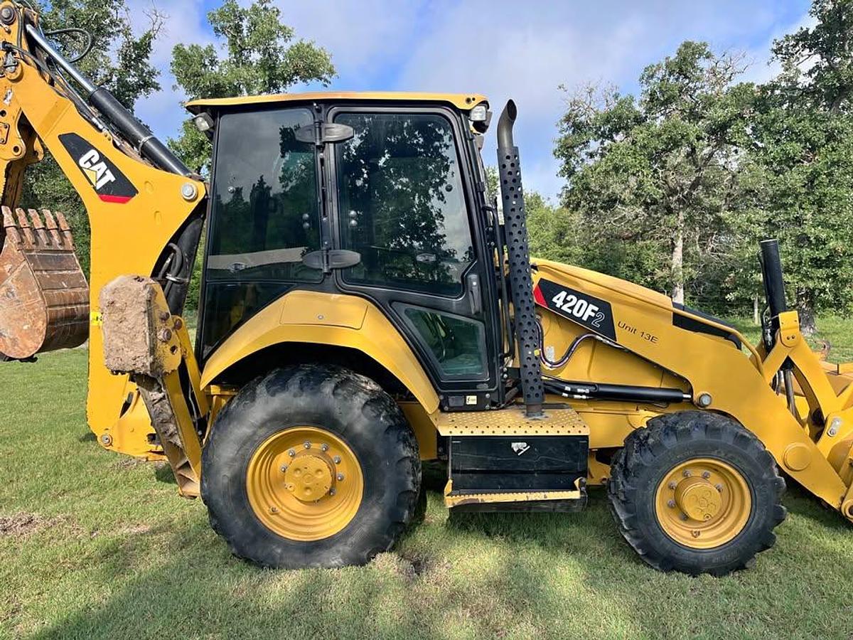 Used 2019 CAT 420F2 C4E