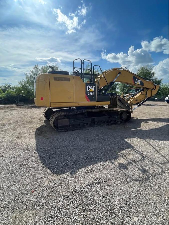 Used 2013 Caterpillar 320EL