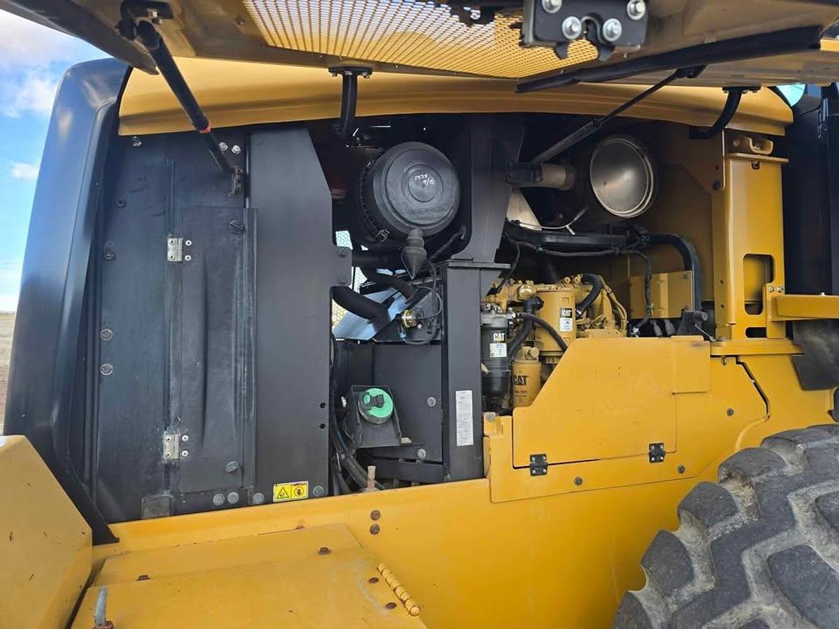Used 2014 Cat 938K Front End Loader