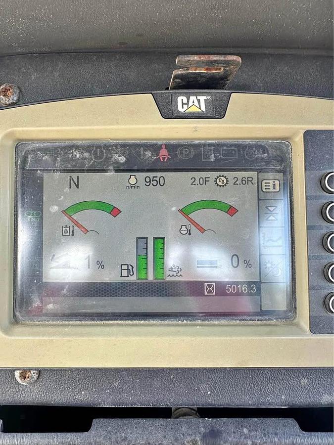 Used 2016 Caterpillar D5K2