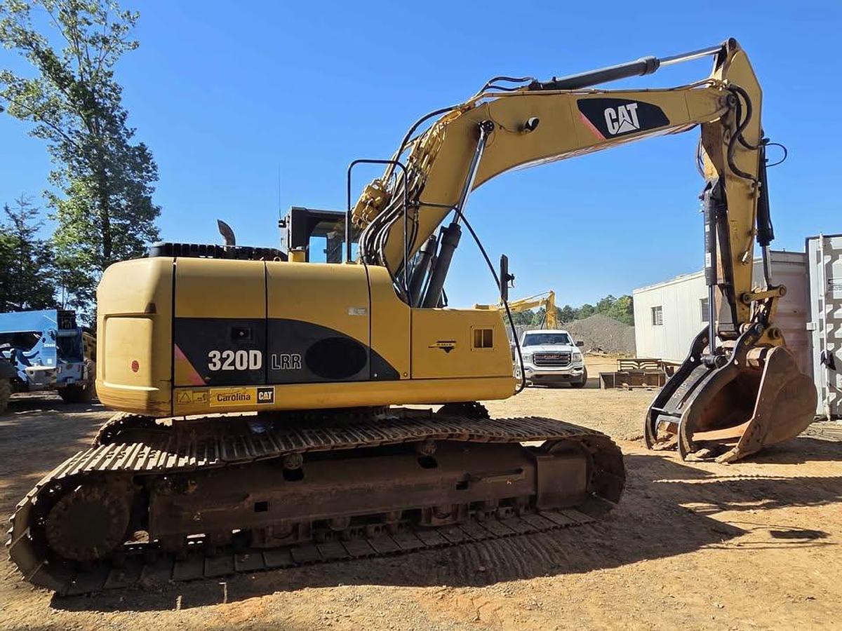 Used 2012 Caterpillar 320D LRR