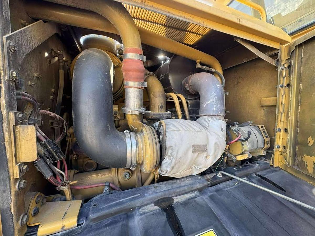 Used 2003 Caterpillar 163H Motor Grader