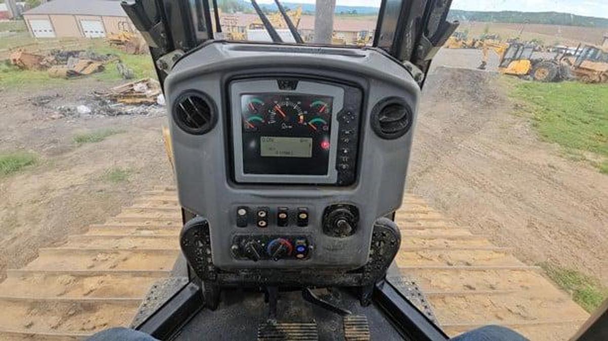 Used 2015 Caterpillar D6N LGP