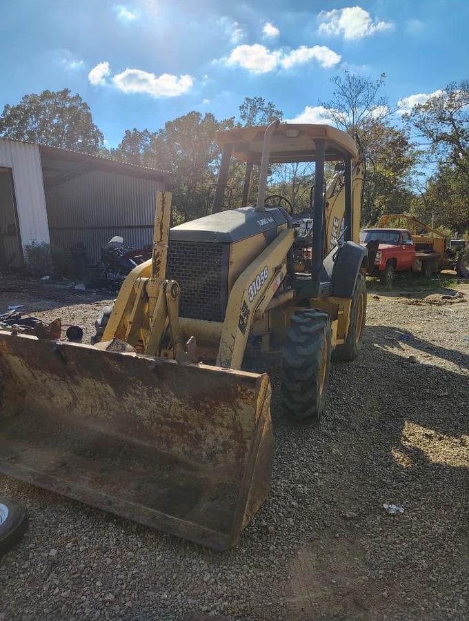 Used 2010 John Deere 310SG