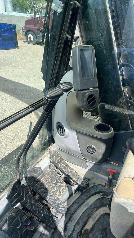 Used 2011 Caterpillar 345D