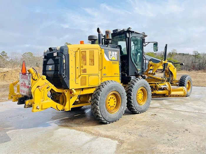 Used 2013 CATERPILLAR 120m2