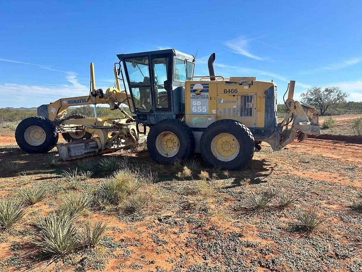 Used 2016 Komatsu GD 655