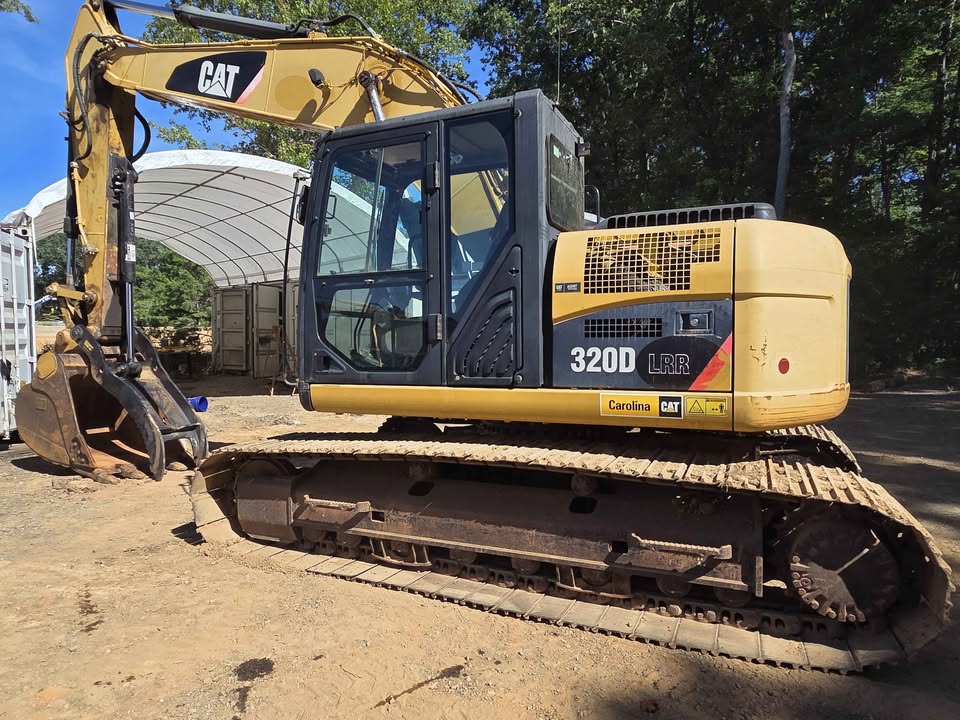 Used 2012 Caterpillar 320D LRR