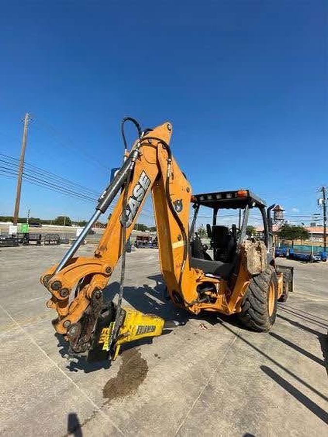 Used 2017 CASE 580SN