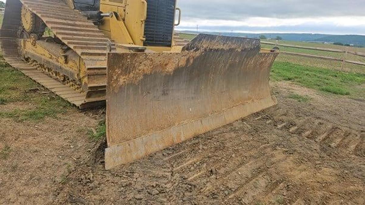 Used 2015 Caterpillar D6N LGP