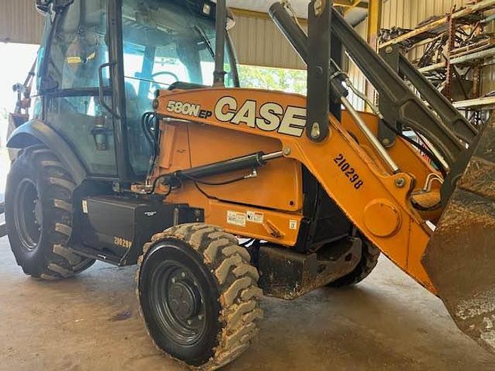 Used 2018 Case 580N EP