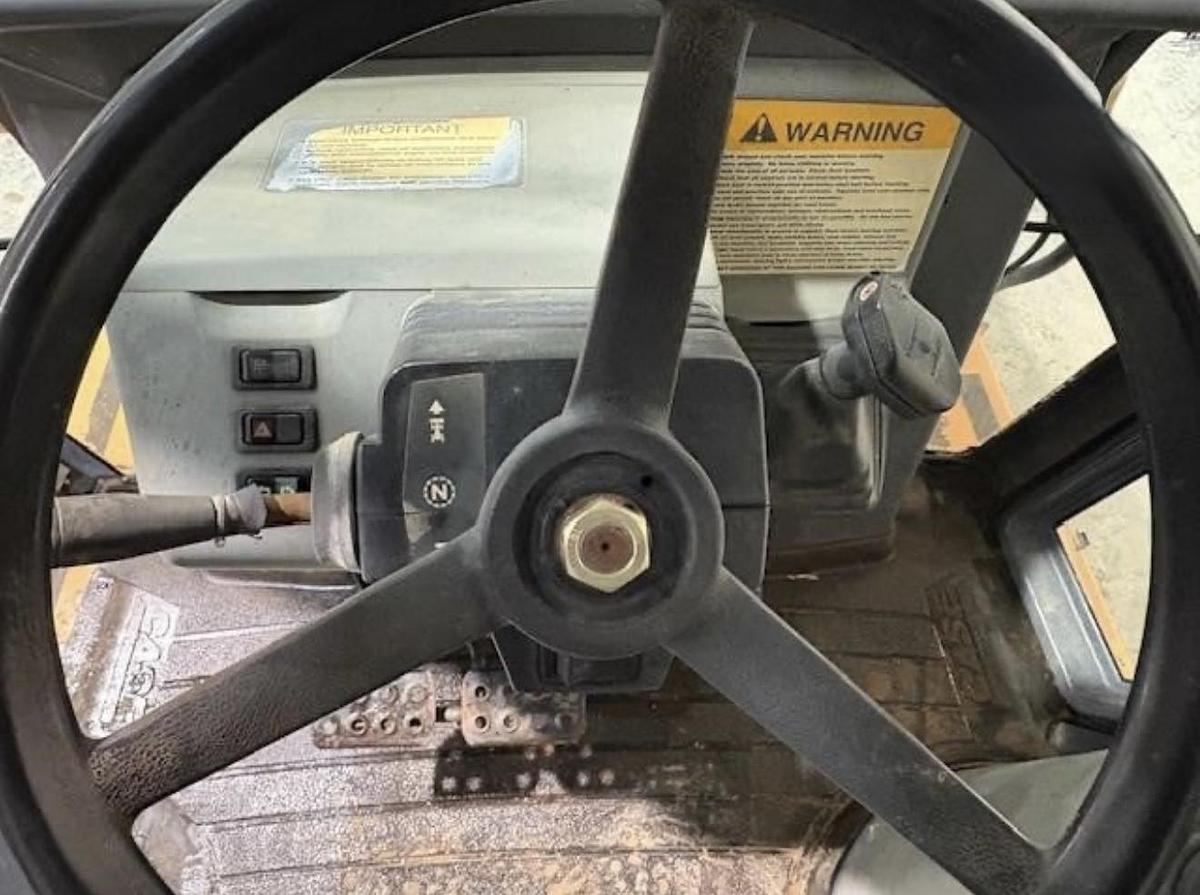 Used 2000 Case 580 SL II