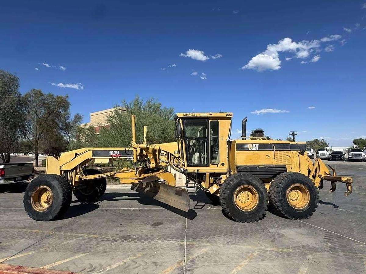 Used 2003 Caterpillar 163H Motor Grader