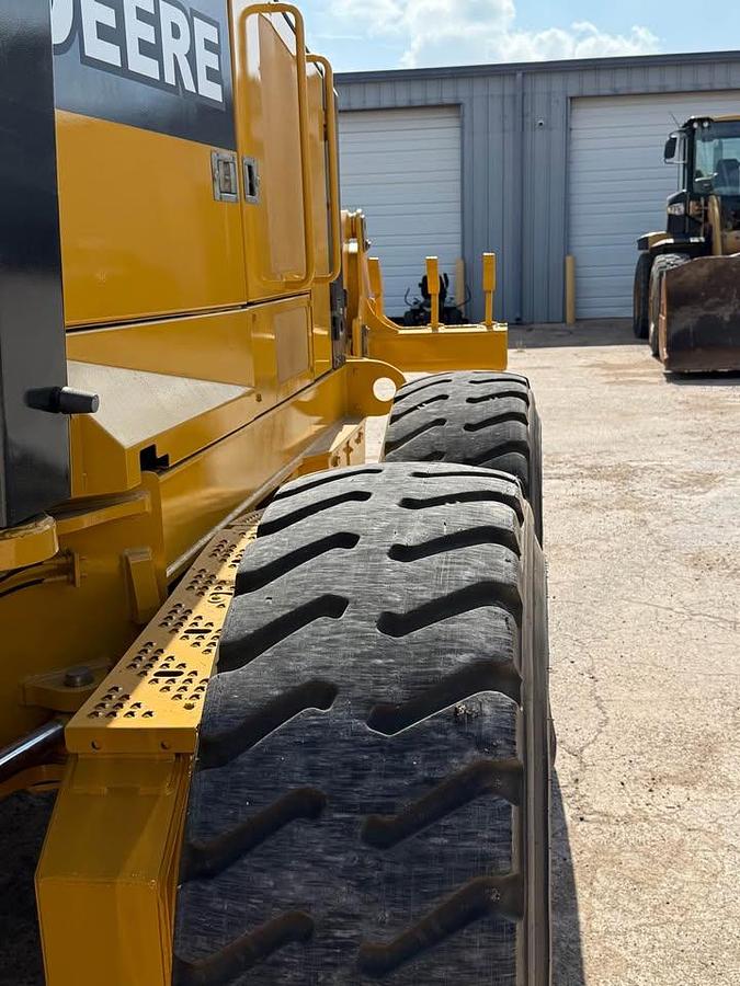 Used 2014 John Deere 772G