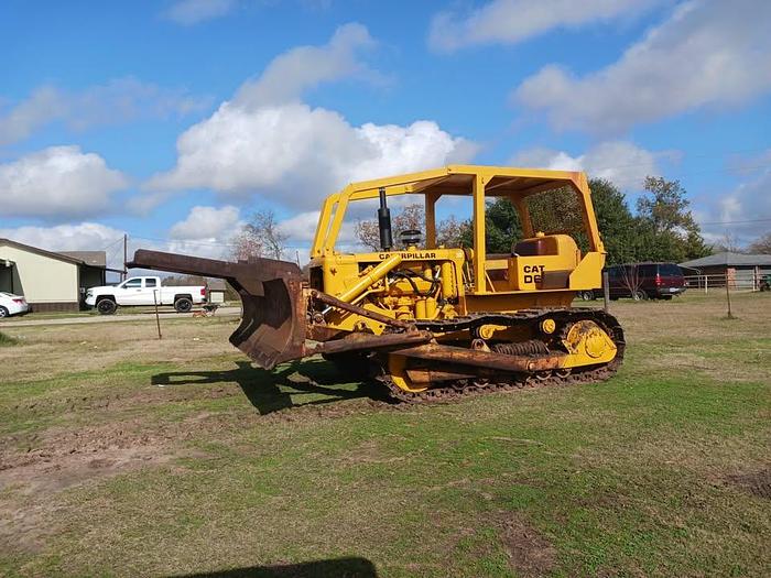 Used 1966 Caterpillar D6B Dozer