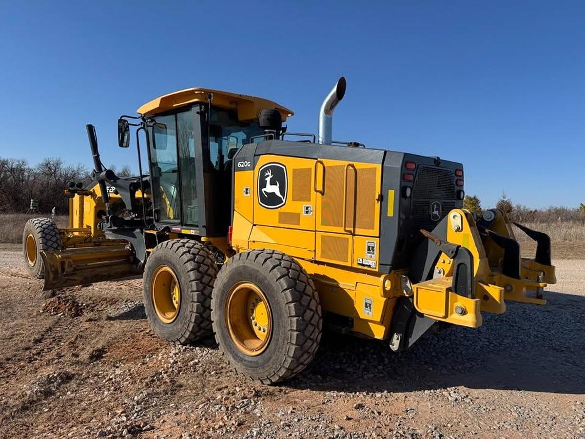 Used 2022 John Deere 620G