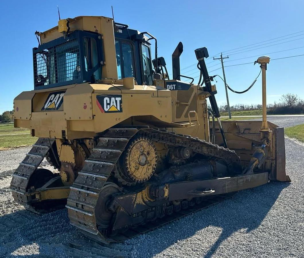 Used 2011 Caterpillar D6T XL