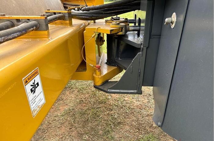 Used 2011 VOLVO SD100D