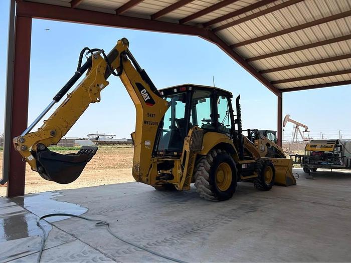 Used 2017 Caterpillar 420F2