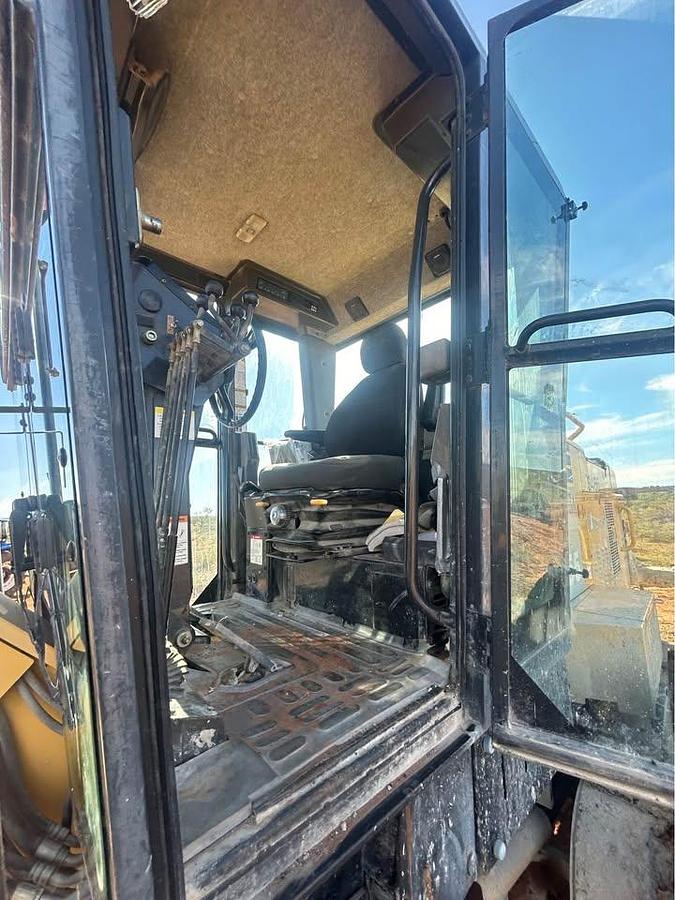 Used 2016 Komatsu GD 655