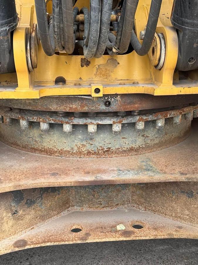 Used 2014 CAT 320 E-2