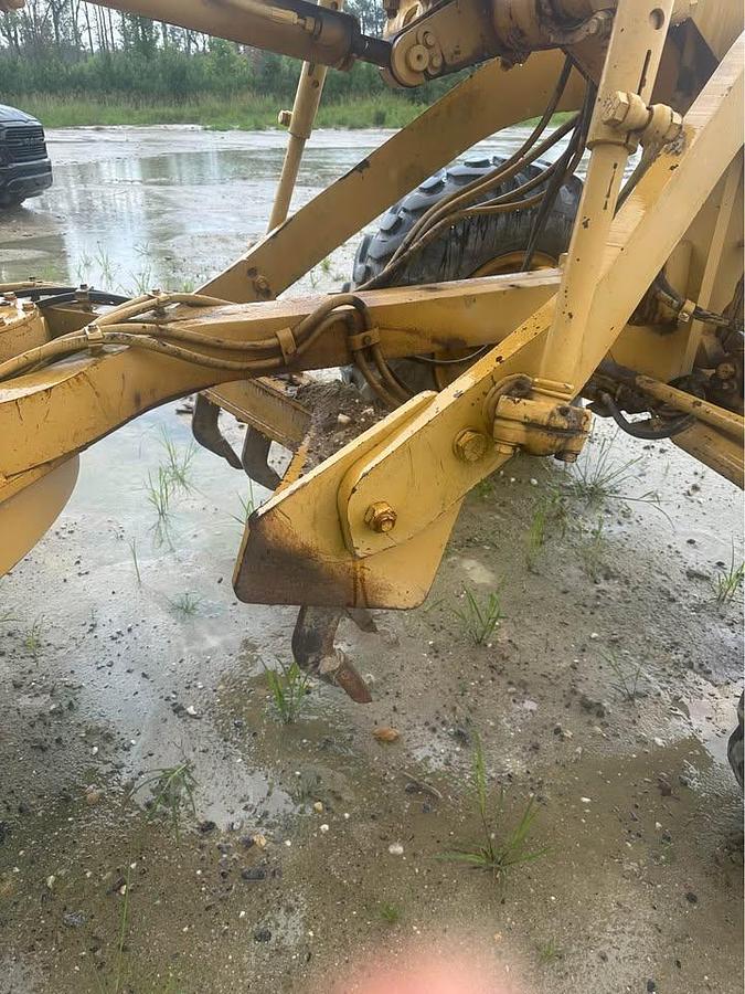 Used 2006 Caterpillar 140H