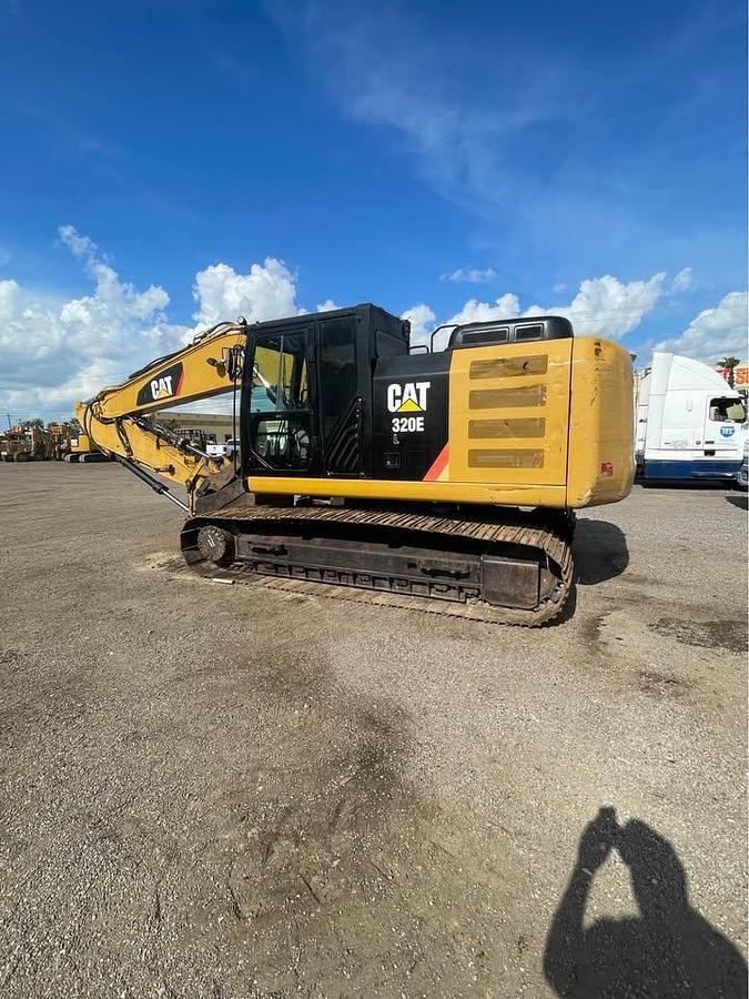 Used 2013 Caterpillar 320EL