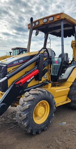 Used 2004 CATERPILLAR 420D 4x4 EXT-HOE
