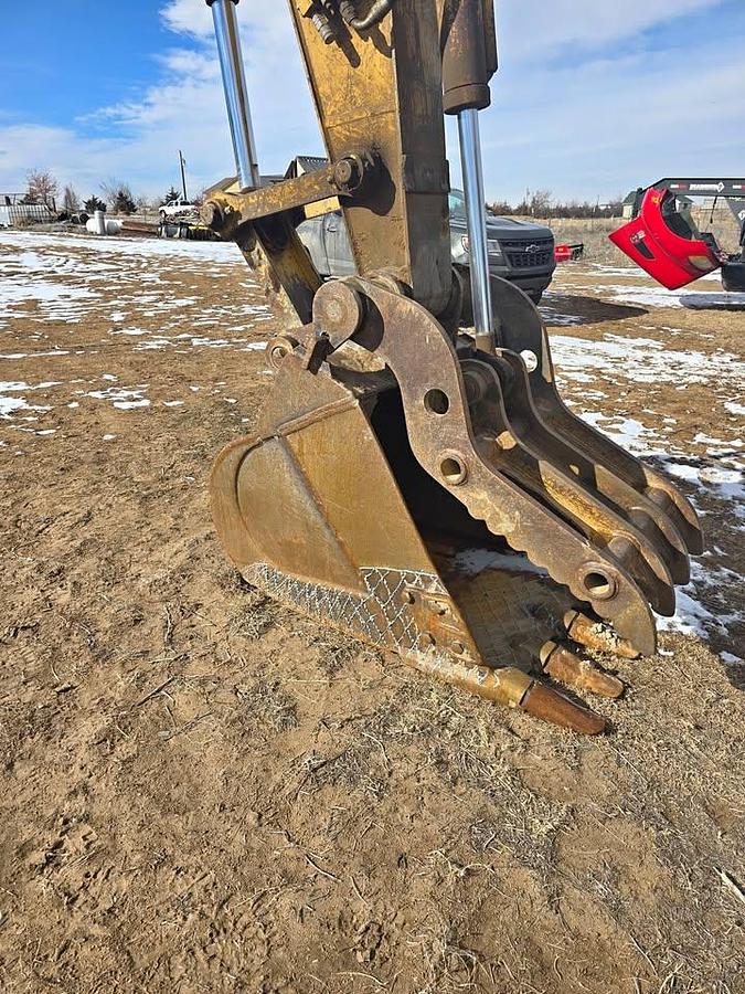 Used 2014 Caterpillar 320EL