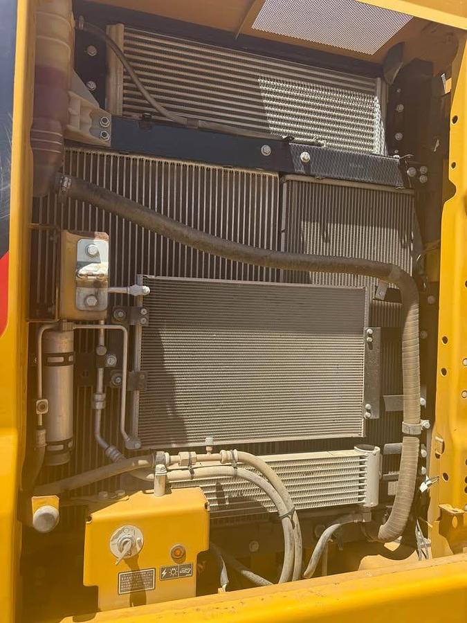 Used 2018 CAT 320 Excavator