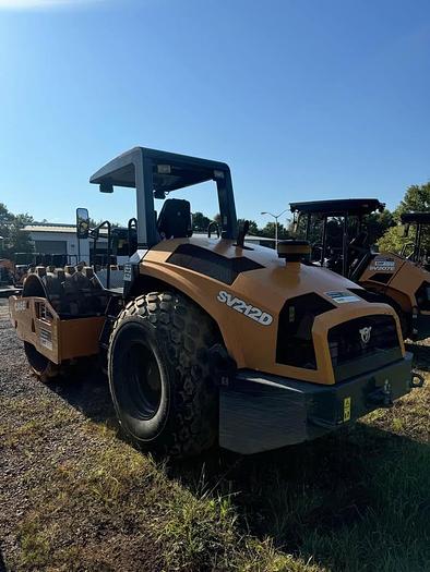 Used 2018 Case SV212