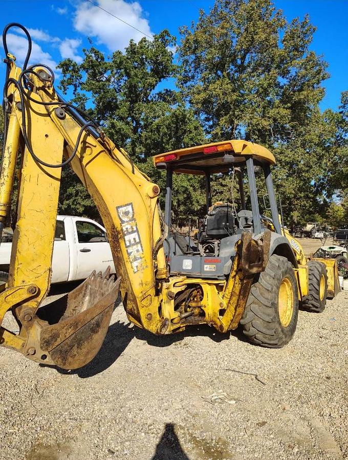 Used 2010 John Deere 310SG