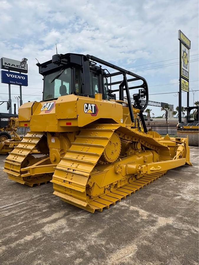 Used 2013 Caterpillar D6T LGP