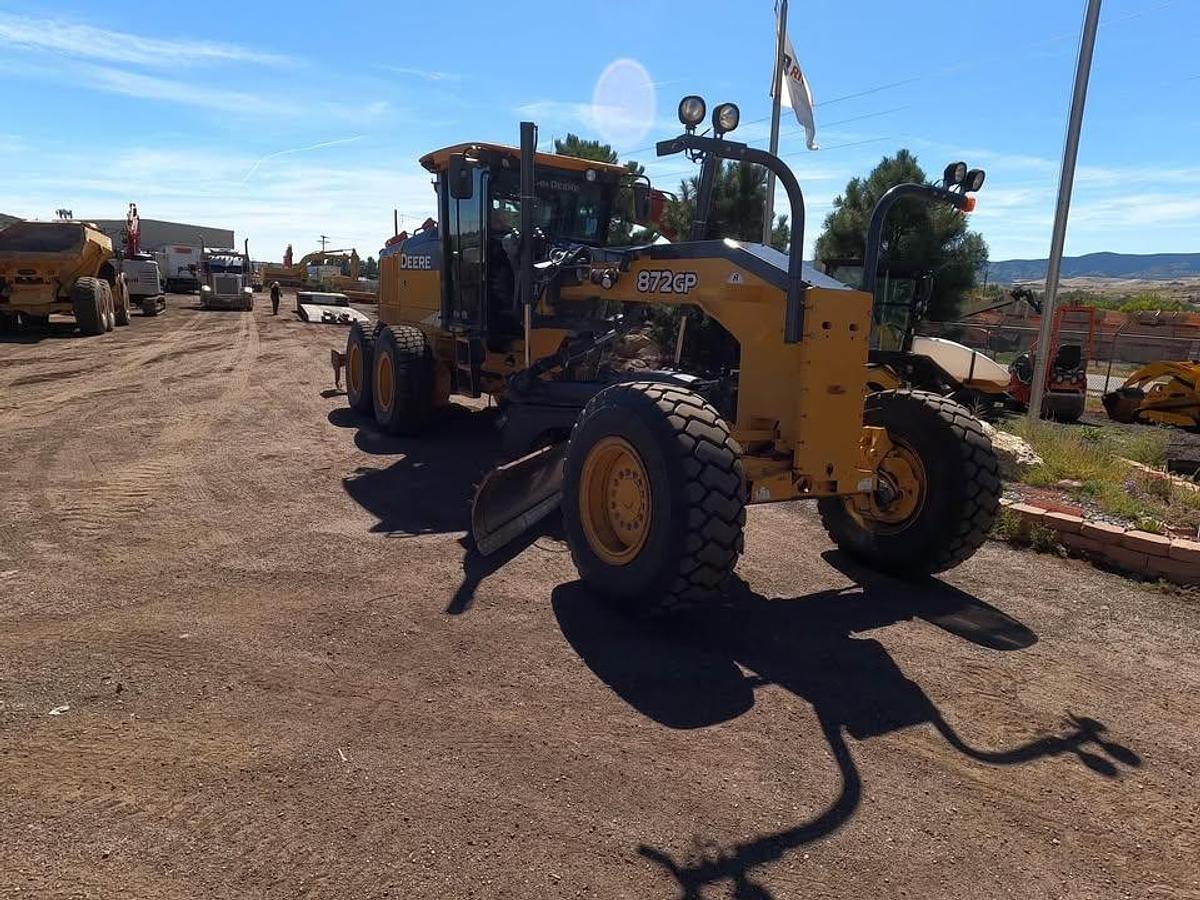 Used 2015 John Deere 872GP