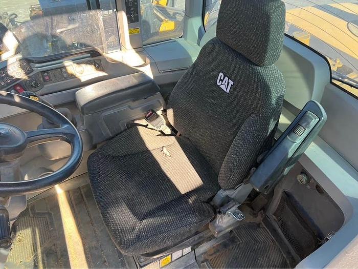 Used 2014 Caterpillar 930K