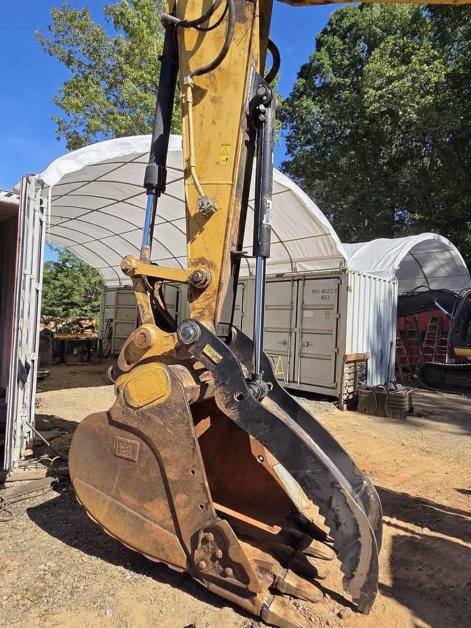 Used 2012 Caterpillar 320D LRR