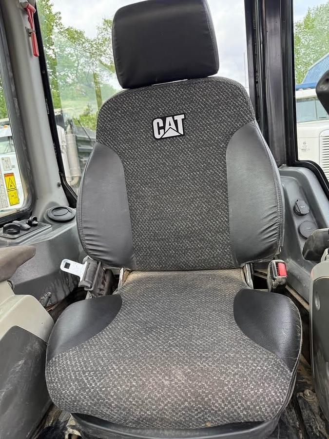 Used 2017 Caterpillar 305.5E2 CR Mini Excavator