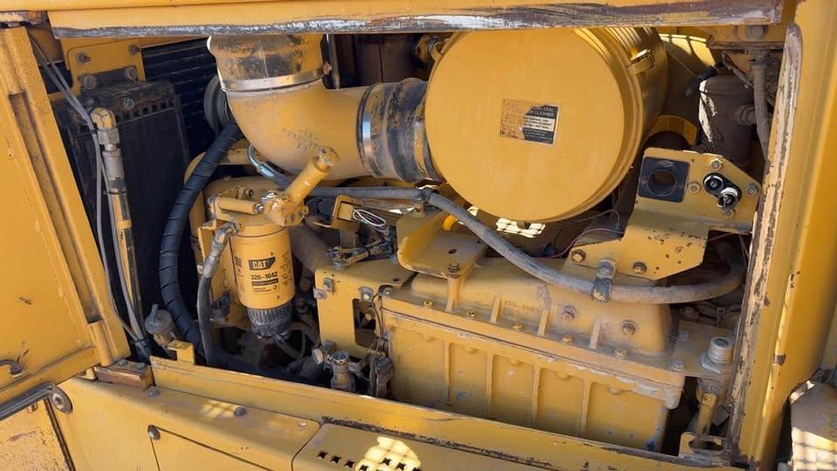 Used 2004 Caterpillar D8R Series II Dozer