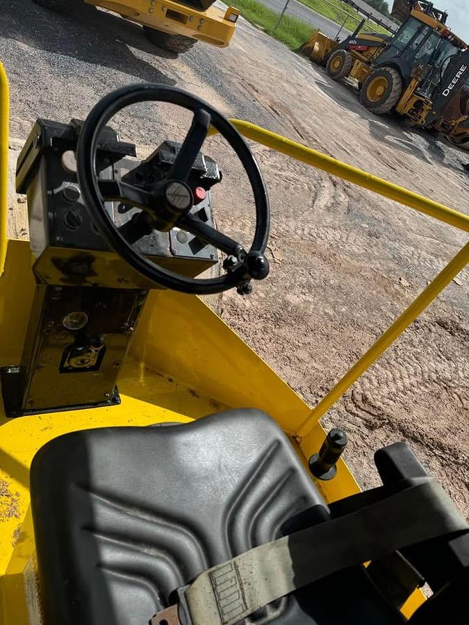 Used 2006 Dynapac CA150D Smooth Drum Compactor