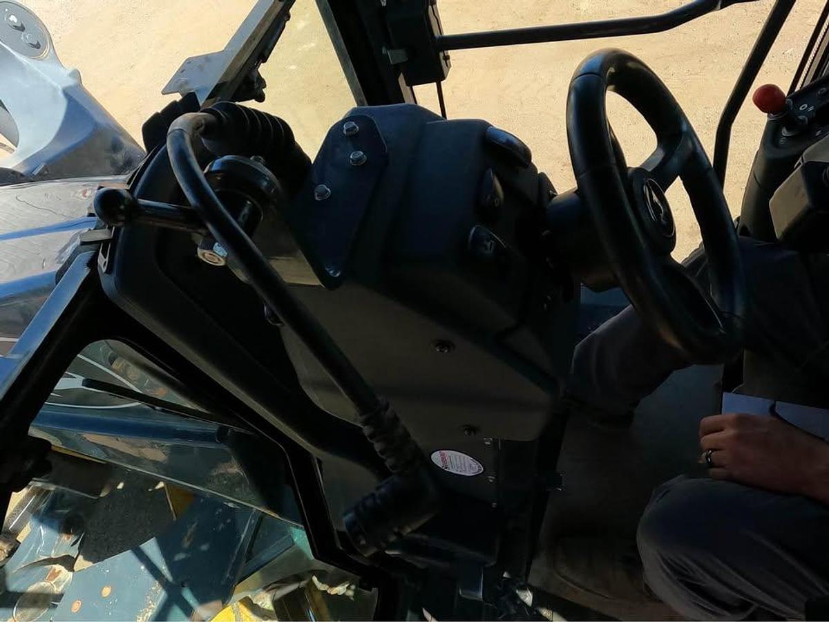 Used 2015 John Deere 872GP