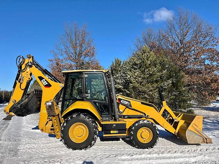 Used 2019 CAT 420F2