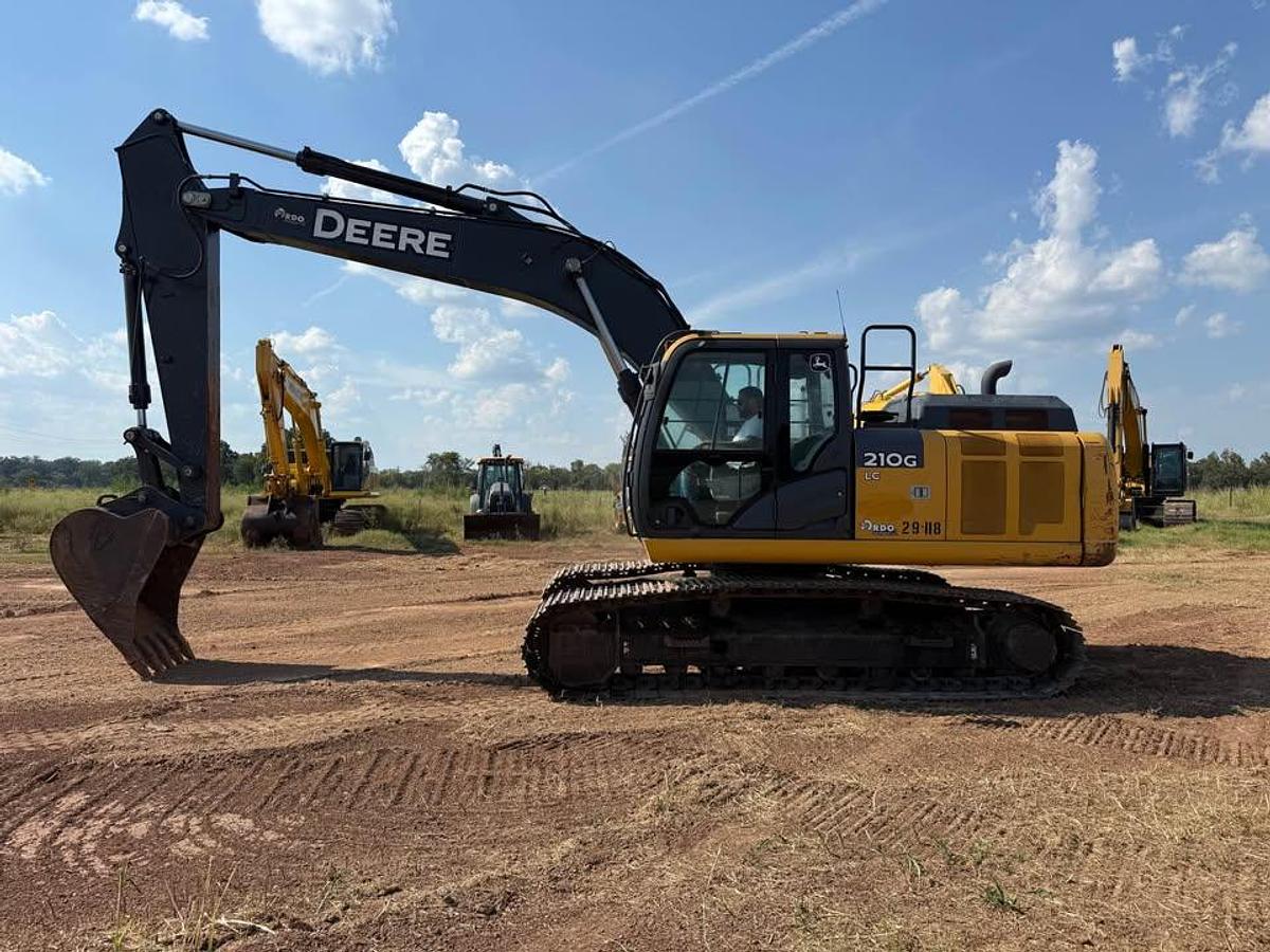 Used 2019 John Deere 210G LC