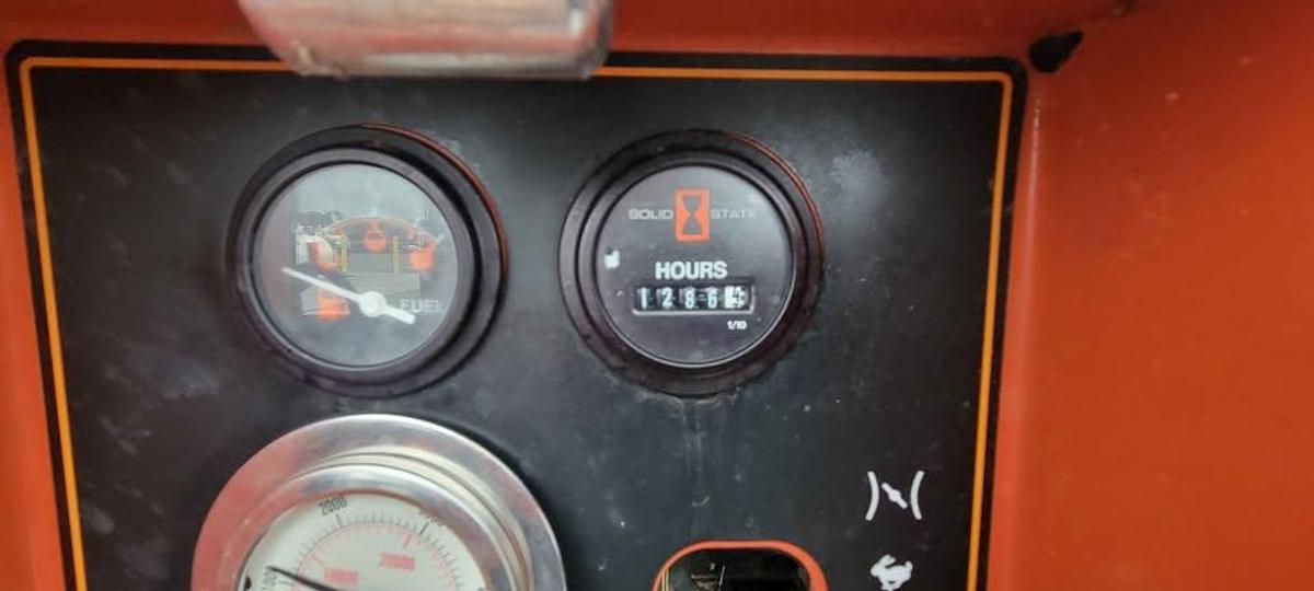 Used 2012 Ditch Witch FX30 w/ Attatchments  Ditch Witch FX30