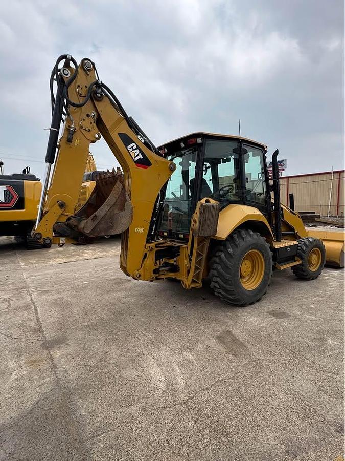 Used 2017 Caterpillar 420 F2