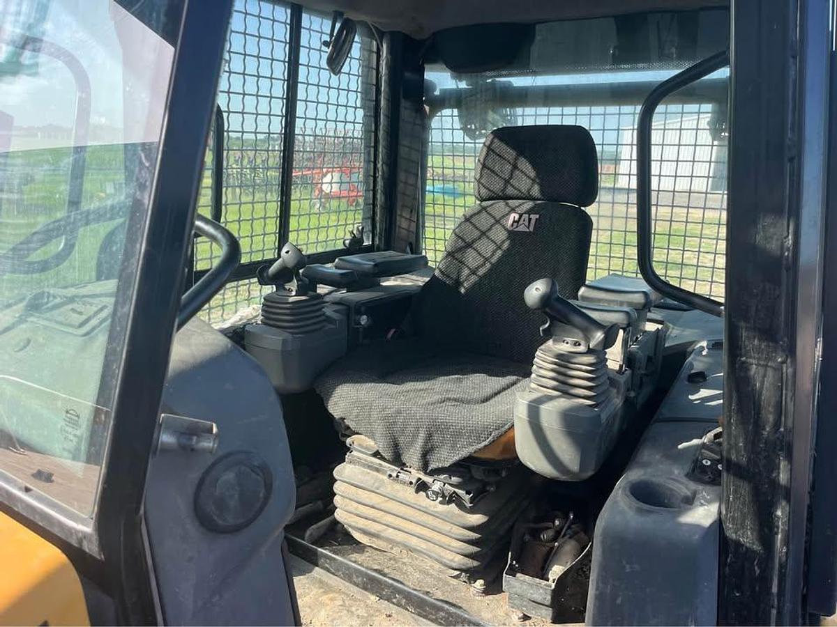 Used 2012 CAT D6K XL