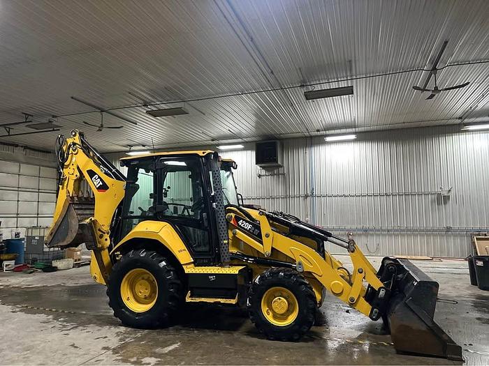 Used 2020 Caterpillar 420F2 IT