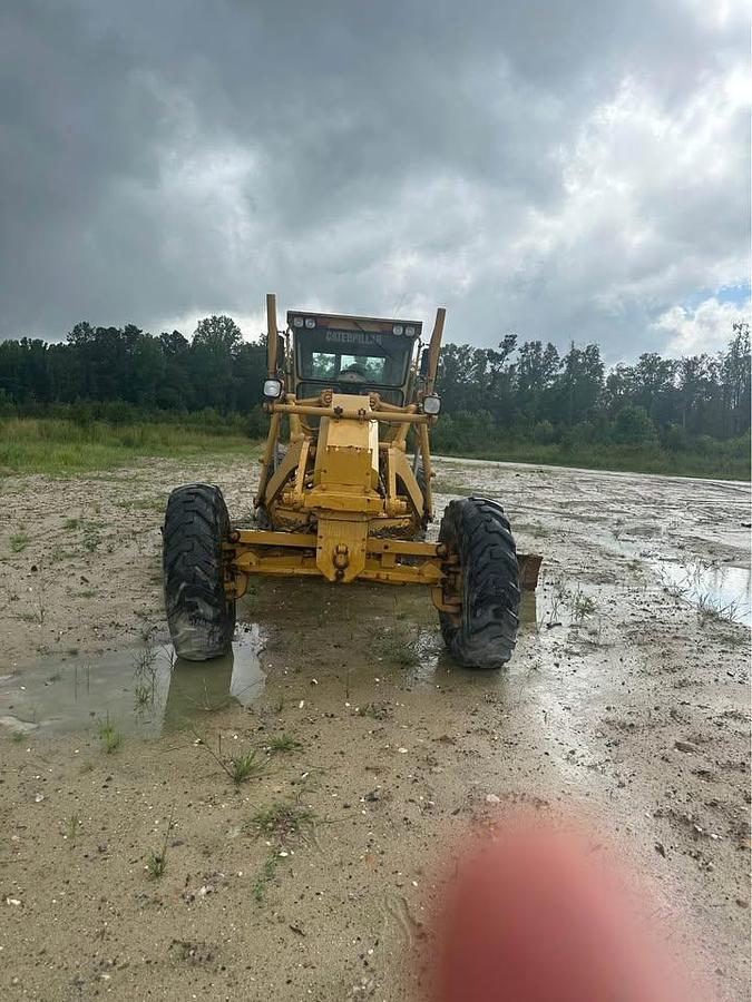 Used 2006 Caterpillar 140H