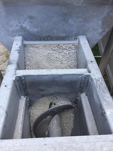 Used Hopper, 50 CF, S/st, Dims, Rietz, Screw #S741178